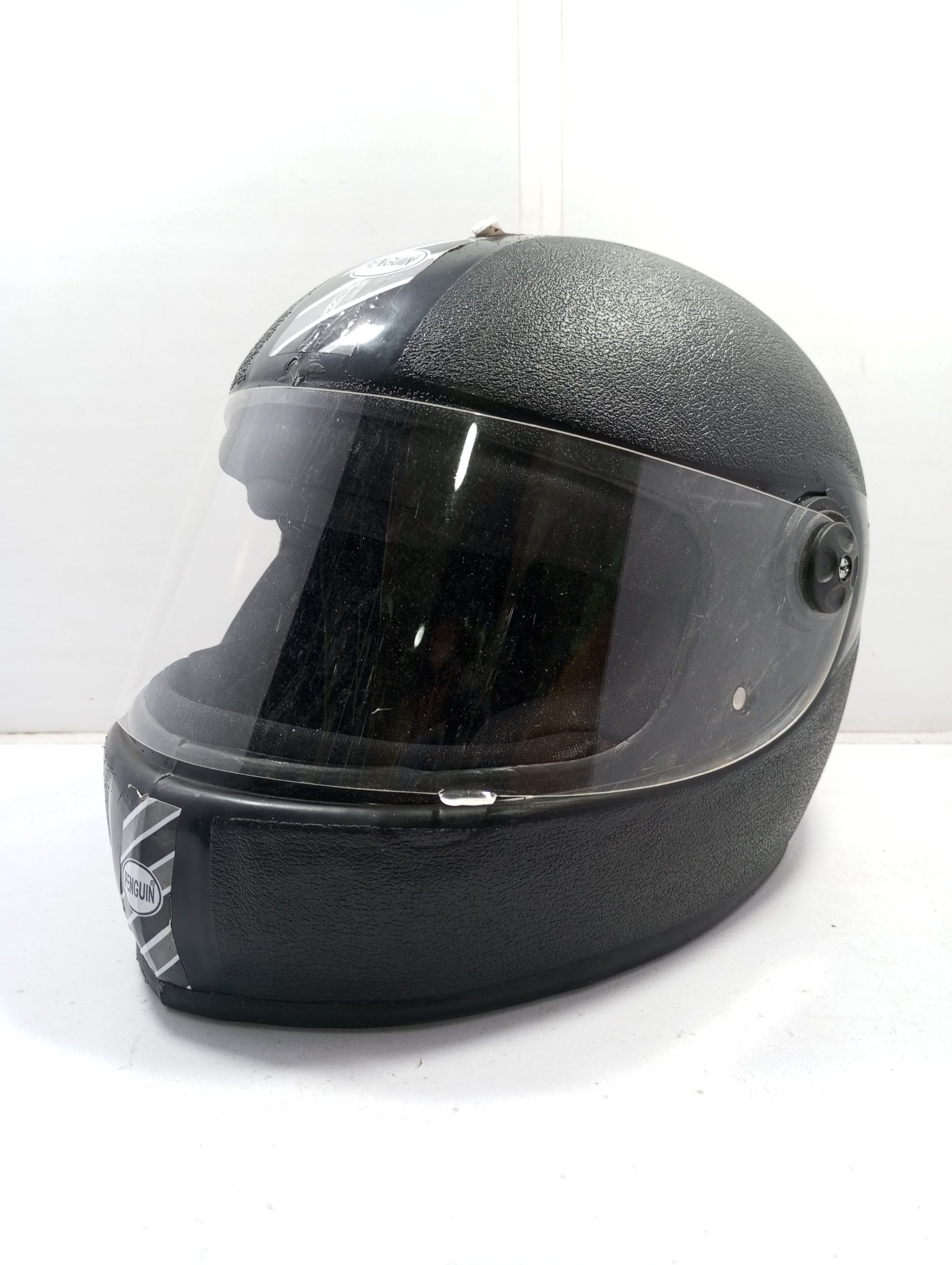 Unbreakable Penguin Local Matt Helmet - Image 2