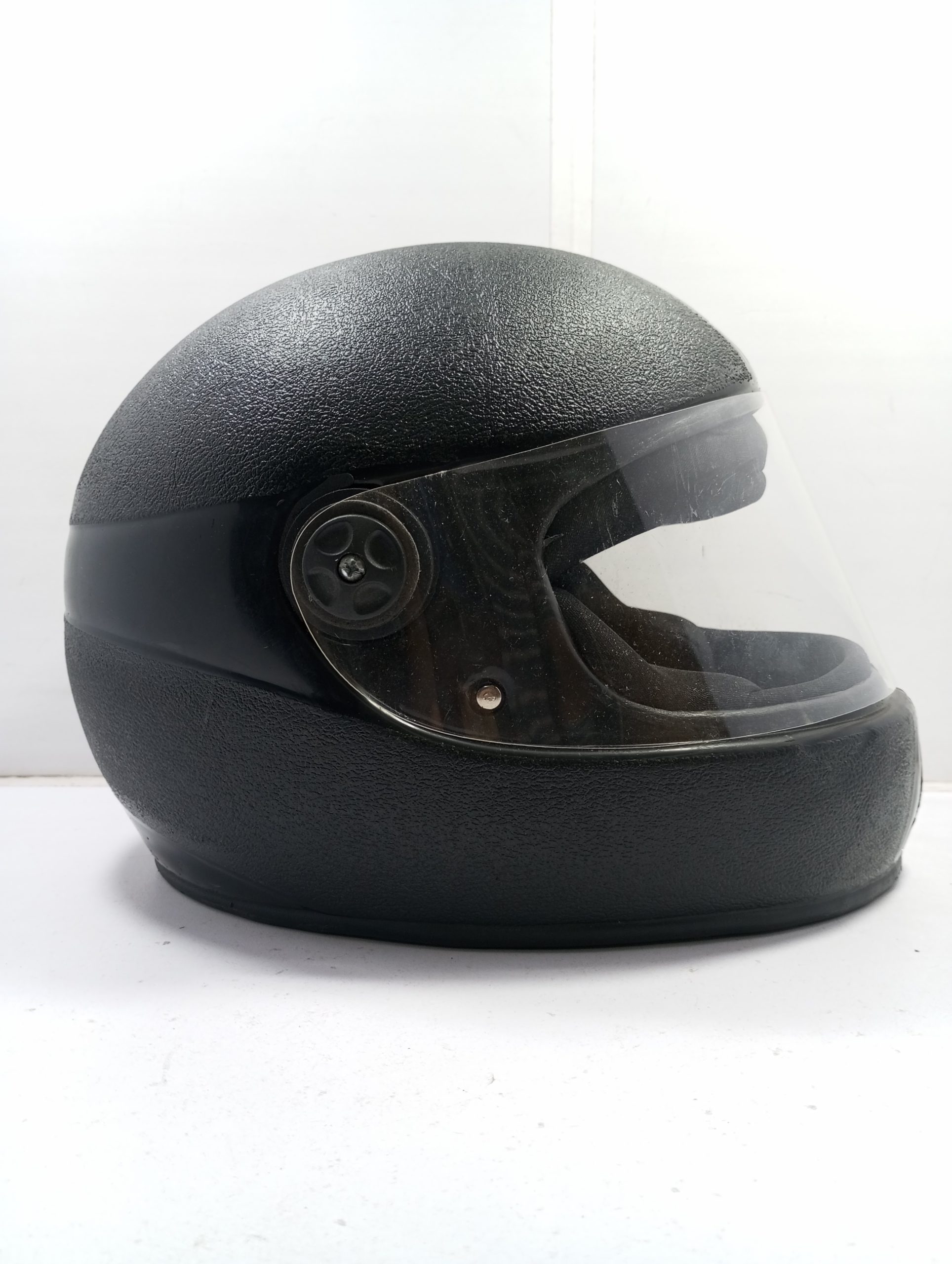 Unbreakable Penguin Local Matt Helmet - Image 3