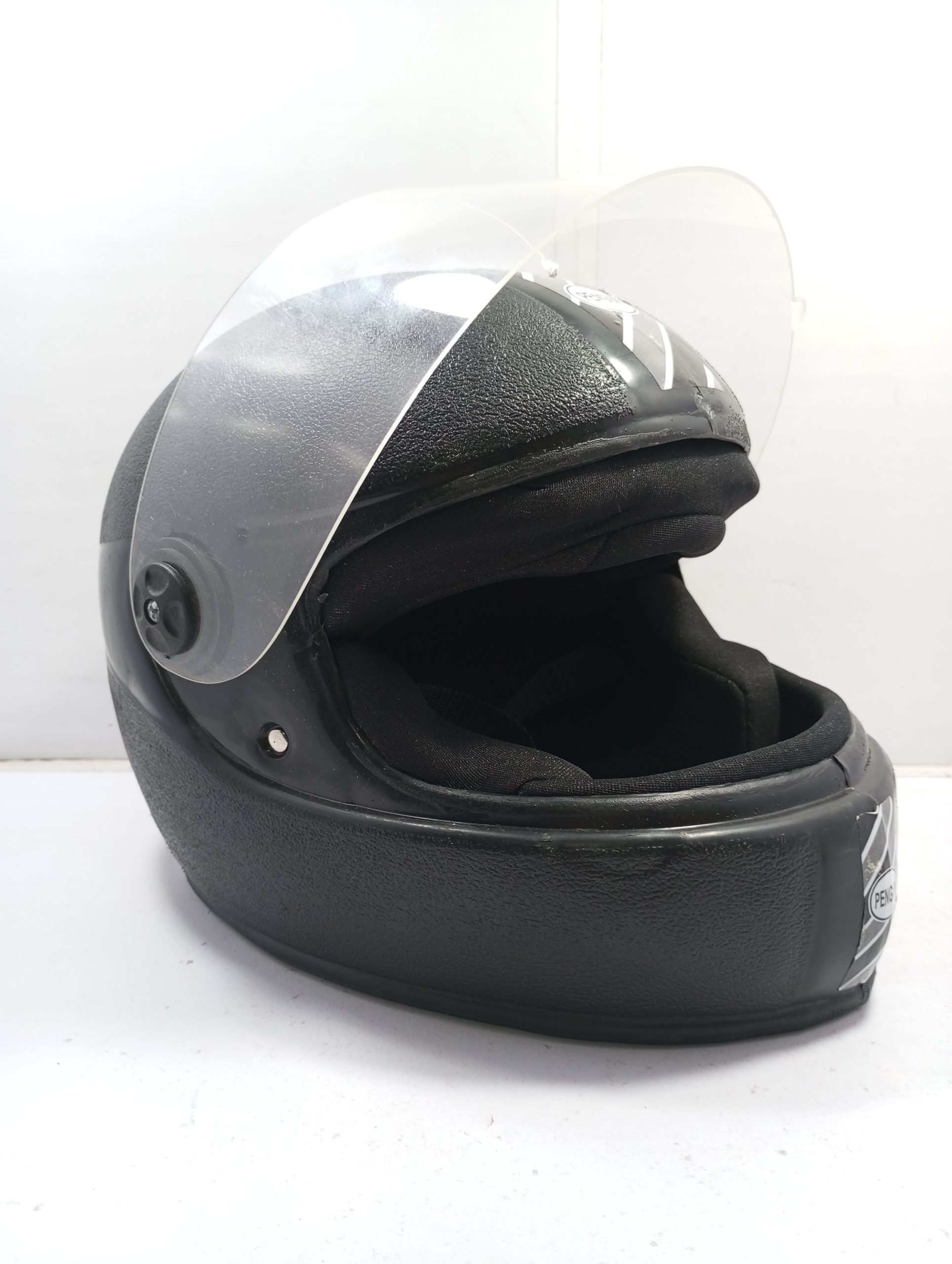 Unbreakable Penguin Local Matt Helmet - Image 5