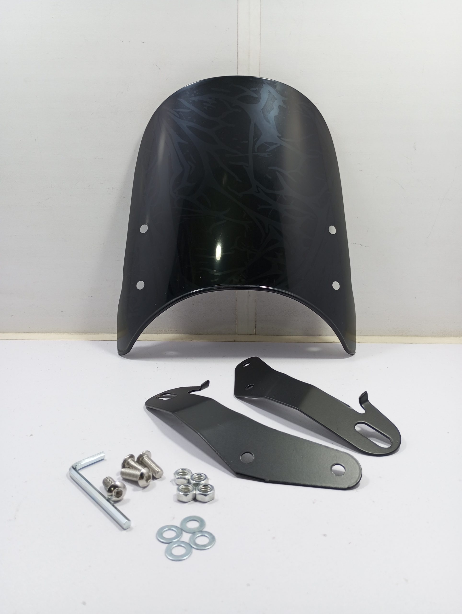 Retro Style Windshield For Bikes - Image 3