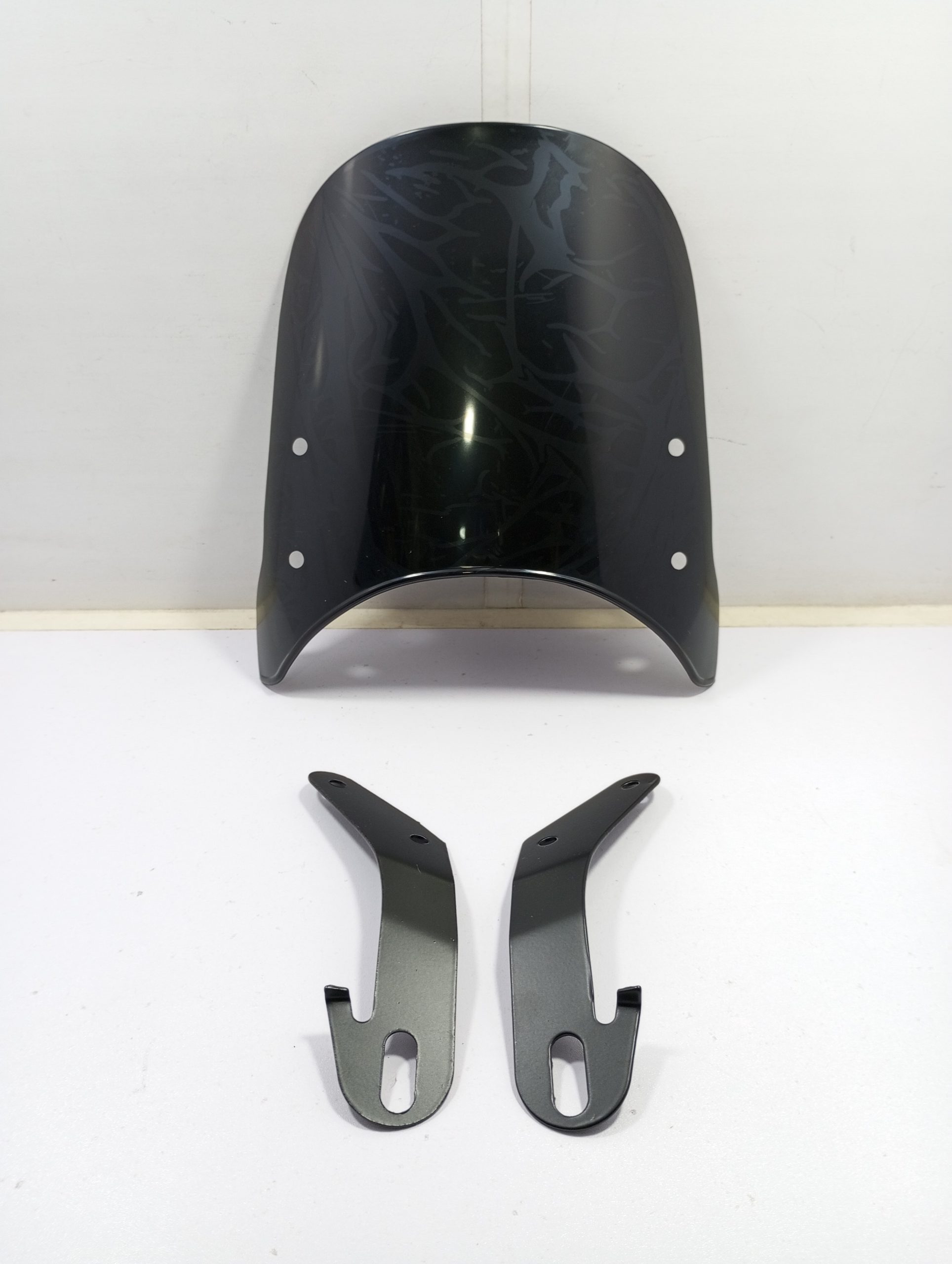 Retro Style Windshield For Bikes - Image 4