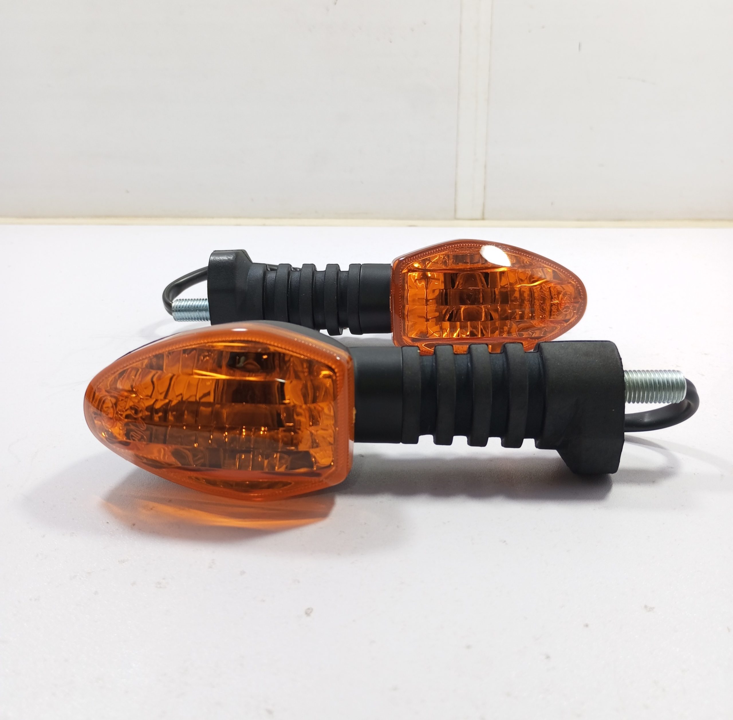 Suzuki GR 150cc 4pcs Indicator Set - Image 3